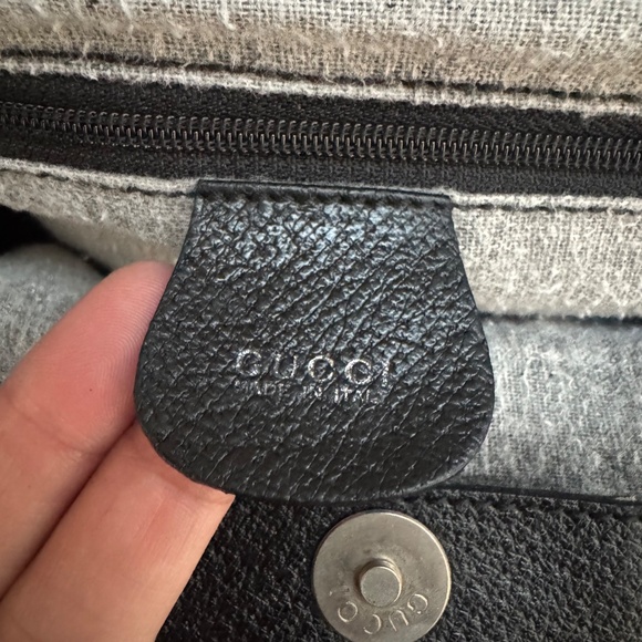 💯Auth. Gucci leather Handbag - Picture 10 of 17